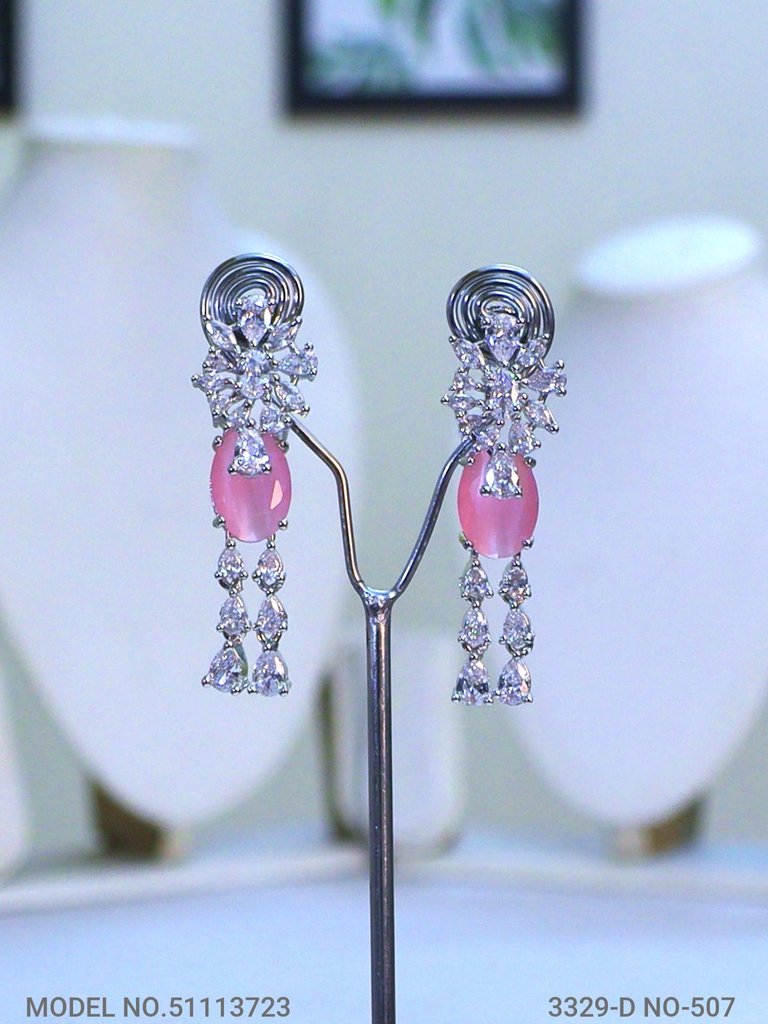 Classic Modern Day Gift Jewelry for Women