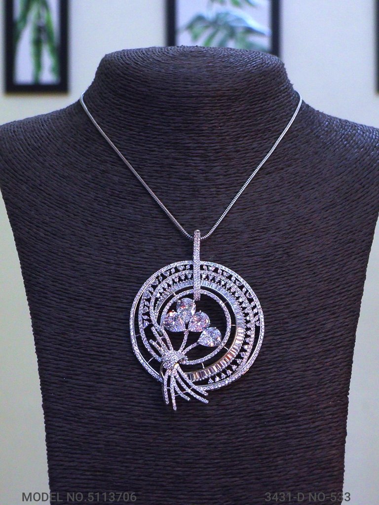 Bold Attitude | Pendant Set