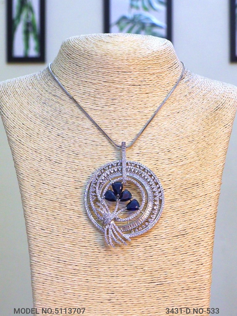 Classic Pattern | Fine Fashion Jewelry