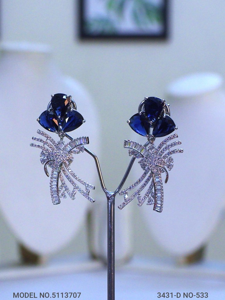 Classic Pattern | Fine Fashion Jewelry