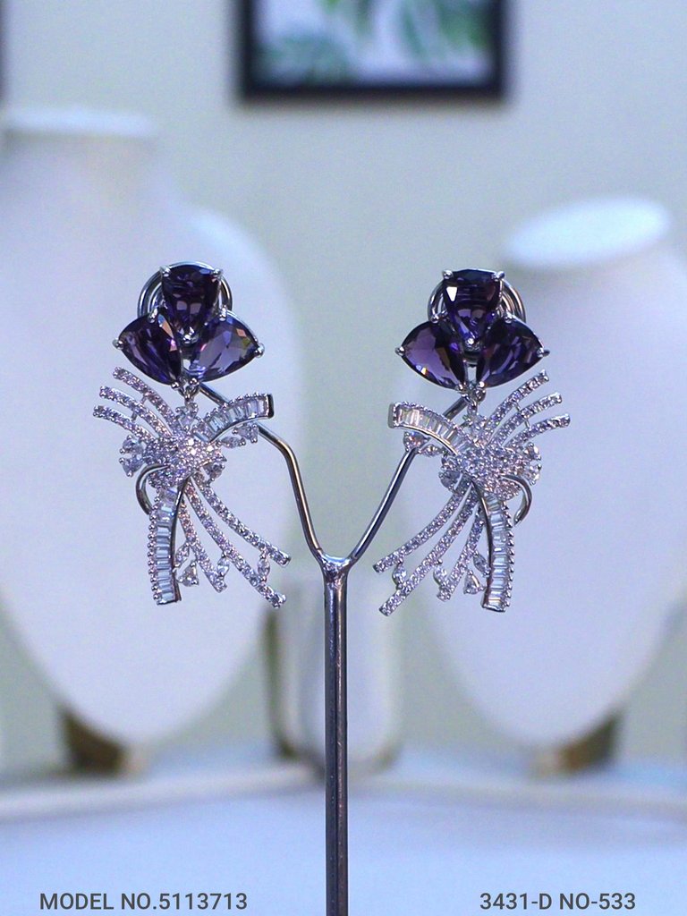 Cubic Zirconia | Pendants