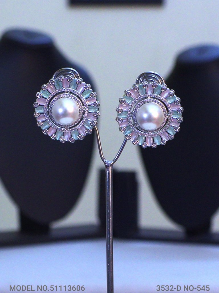 Ideal Necklace Set for Wedding Jewelry Occasions