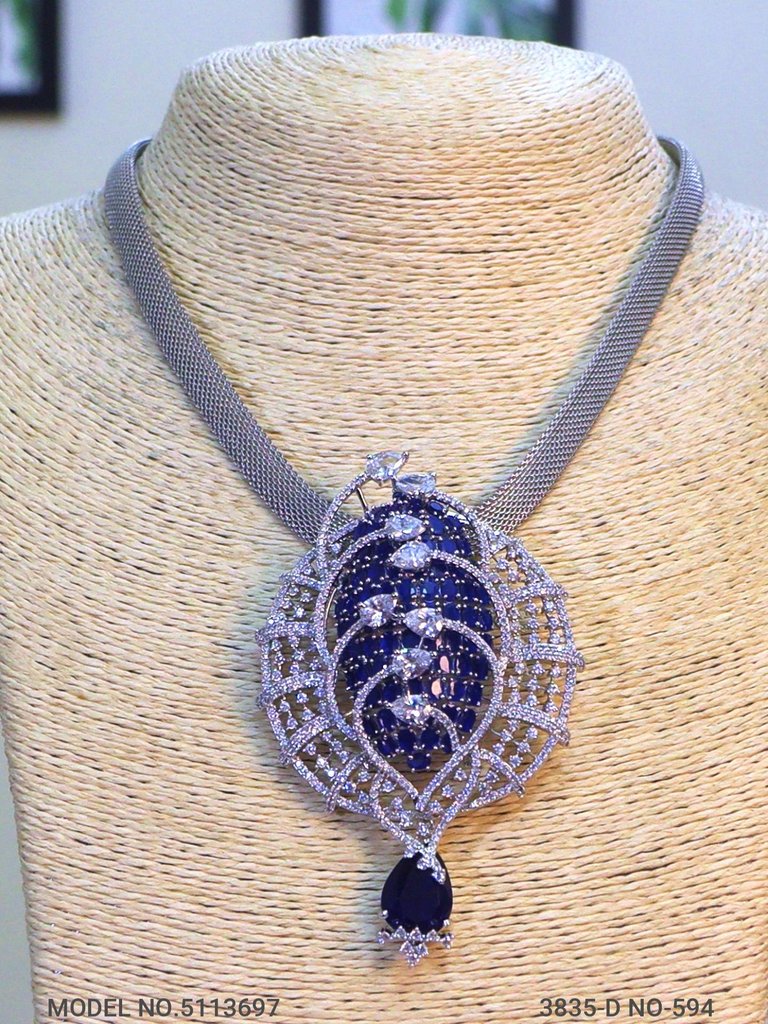 Pendants | Latest Fashion Jewelry