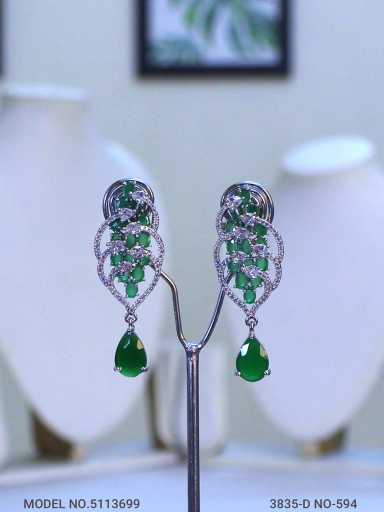 Zirconia Fine Fashion Pendant Set