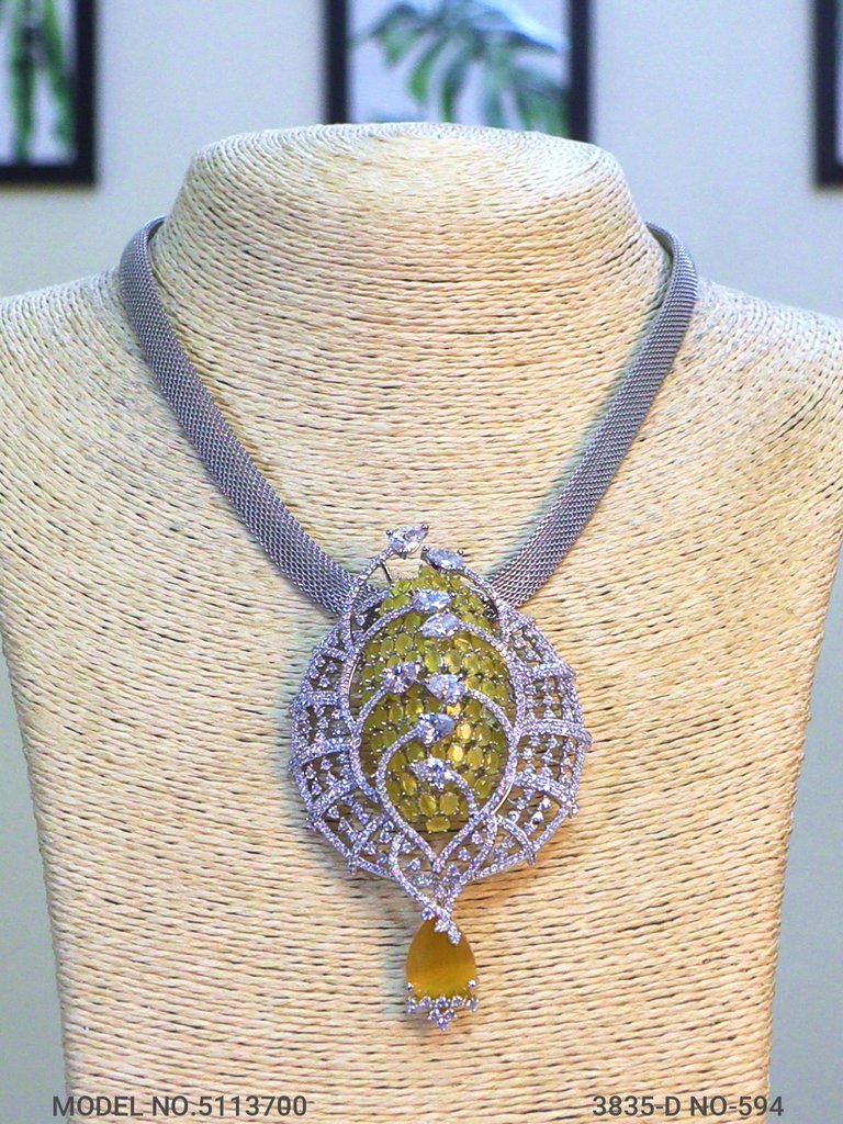 Ideal Wedding Jewelry / Anniversary Gift