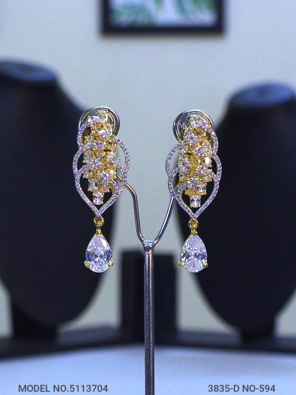 Showstopper Imitation Pendant Set