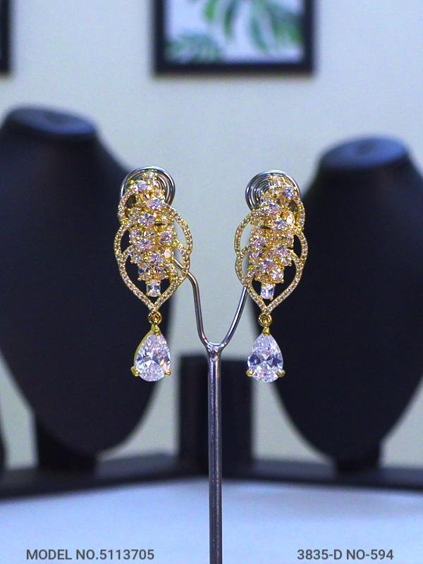 Partywear Classic Pendant Set