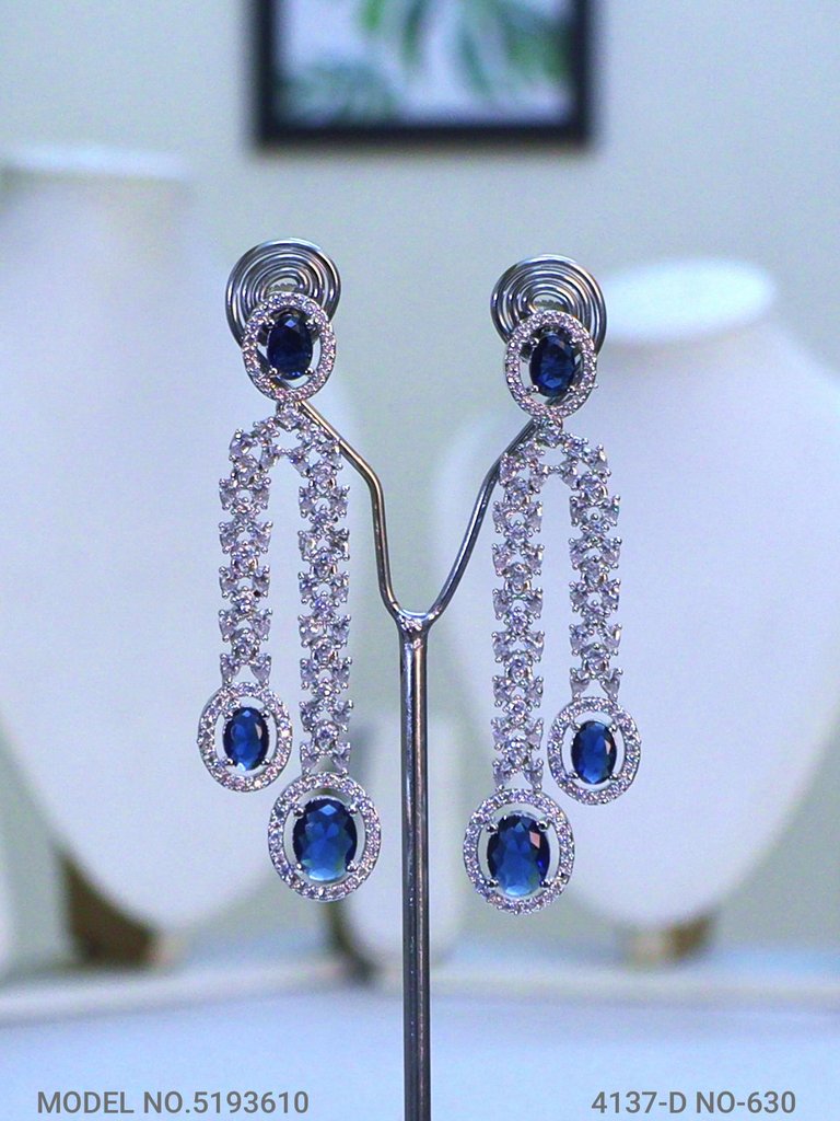 Traditional Zirconia Jewelry Set for Classy Women