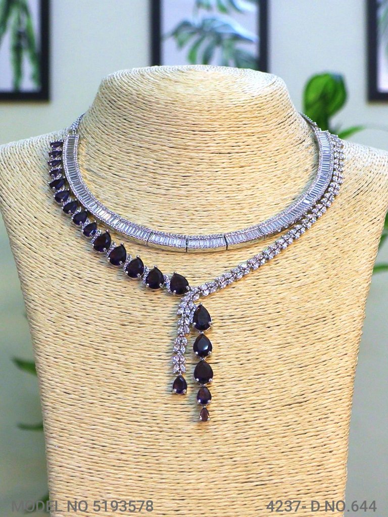 Traditional yet Trendy Design | Ideal for your Parties !