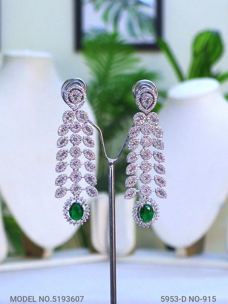 Designer Jewelry in Wholesale