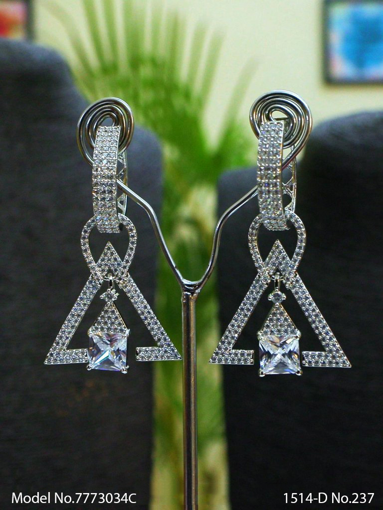 Earrings | Popular in US, Africa
