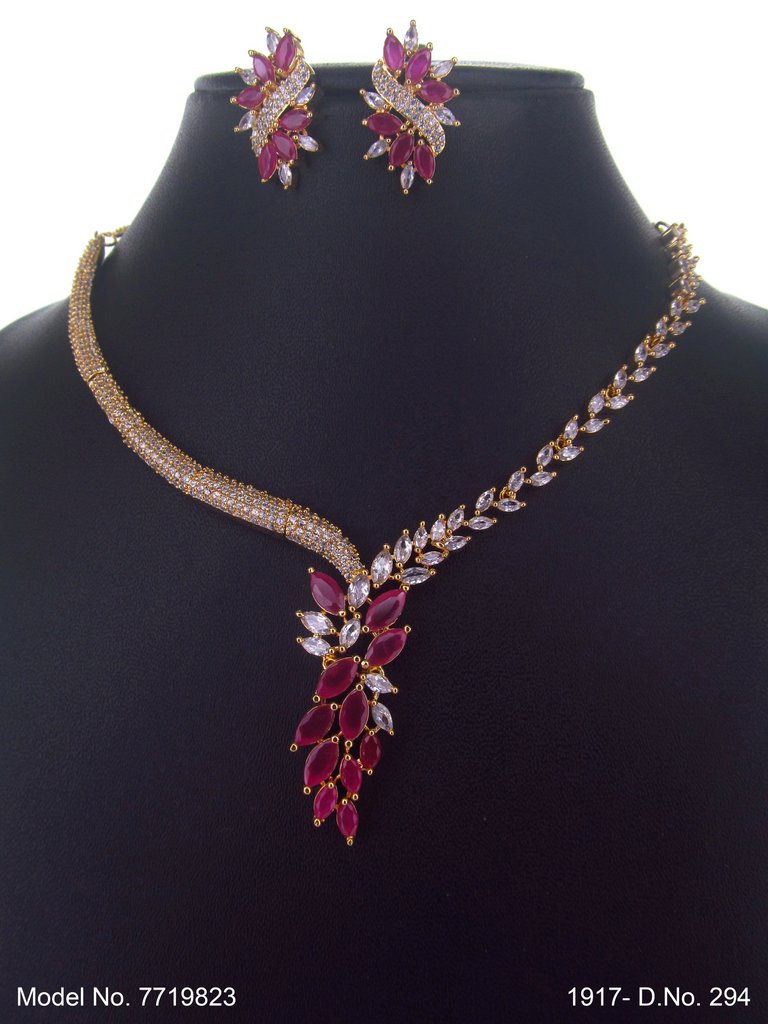 Classic Cz Jewelry Set with Earrings
