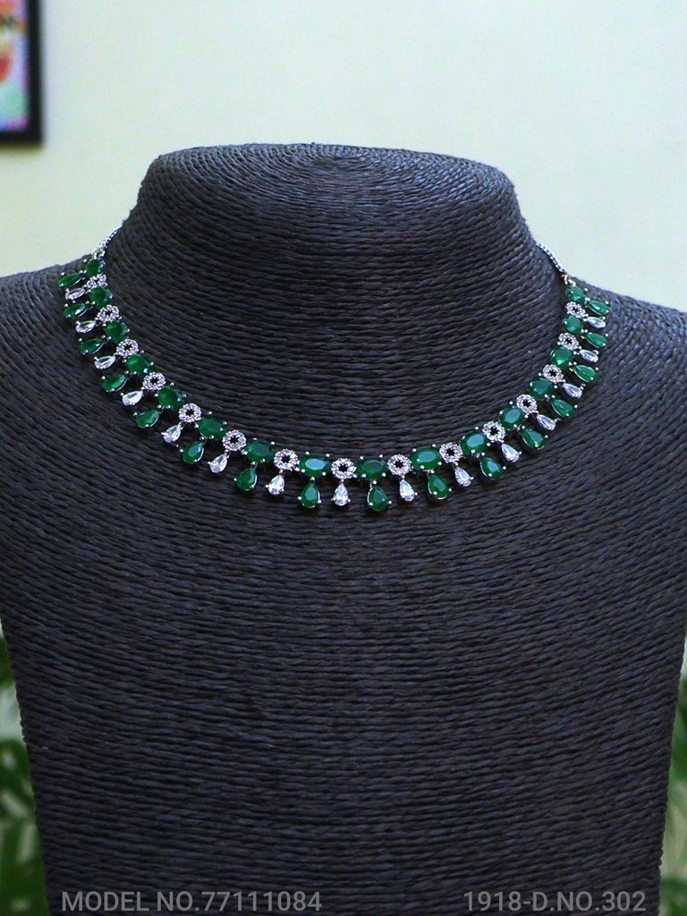 Classical Yet Trendy | Jewelry Set