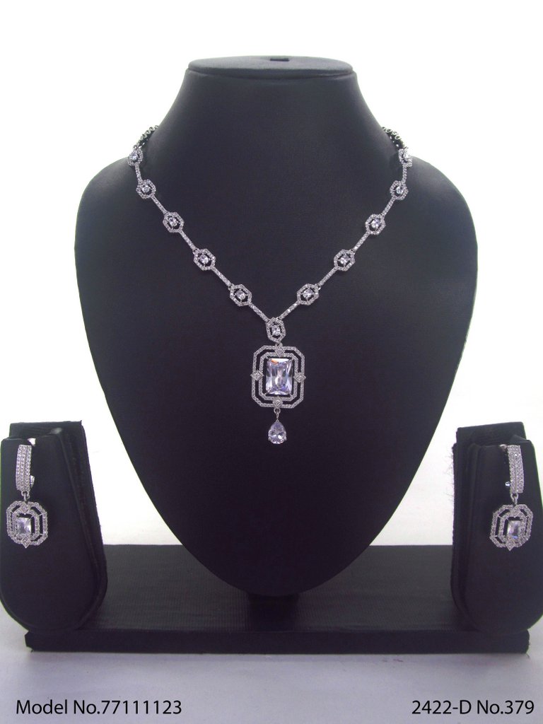 Best Set to be gifted to a Woman