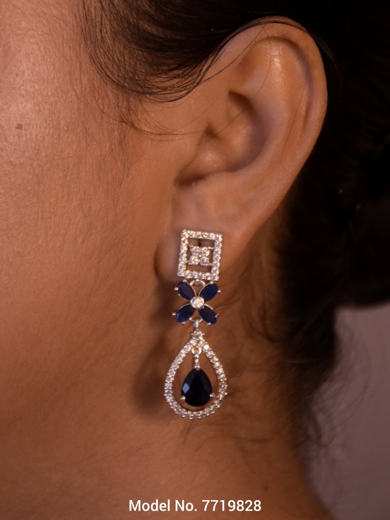 A Classic Cz Set for all Parties