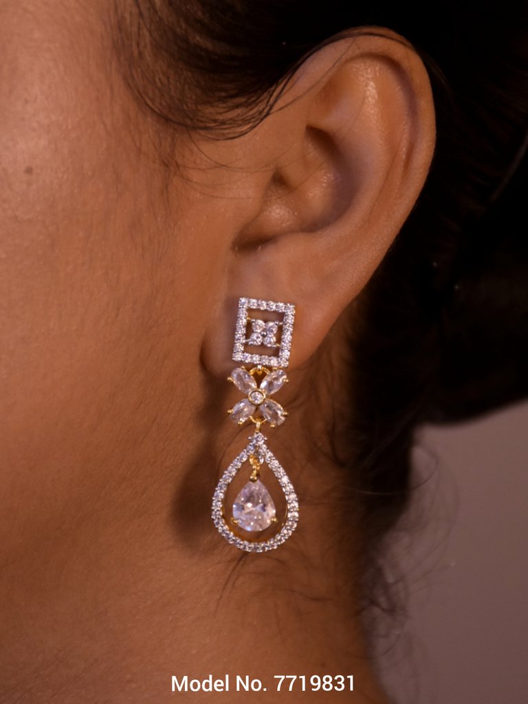 Ideal Necklace Set for Wedding Jewelry Occasions