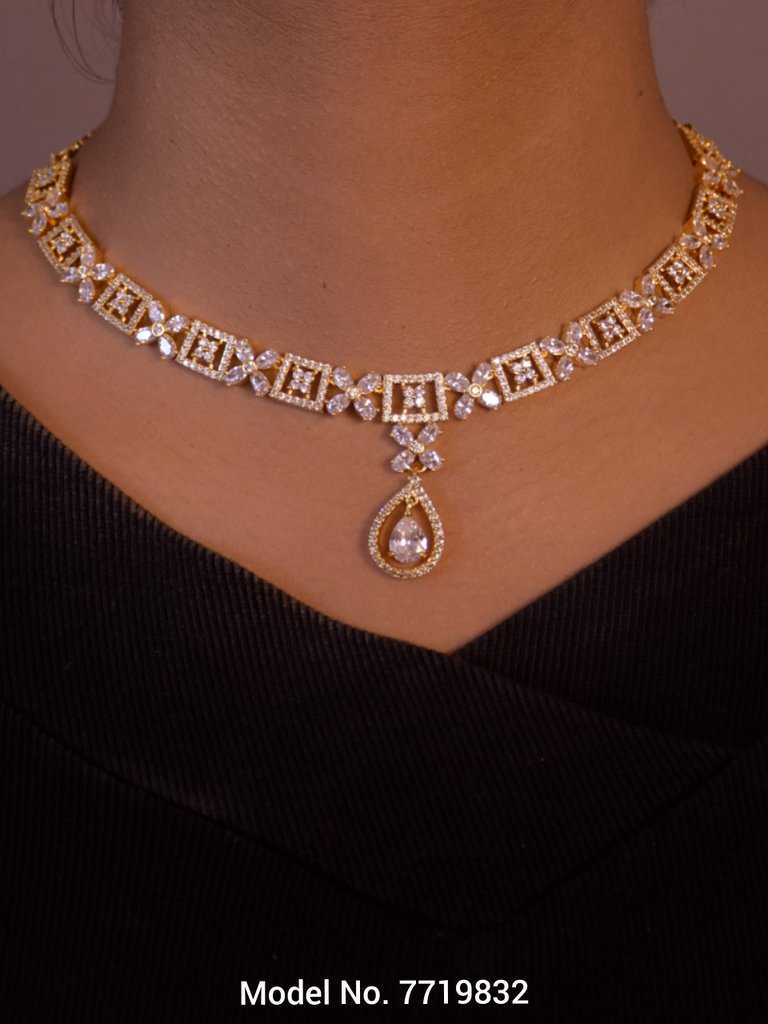 Light weighted CZ Necklace Set