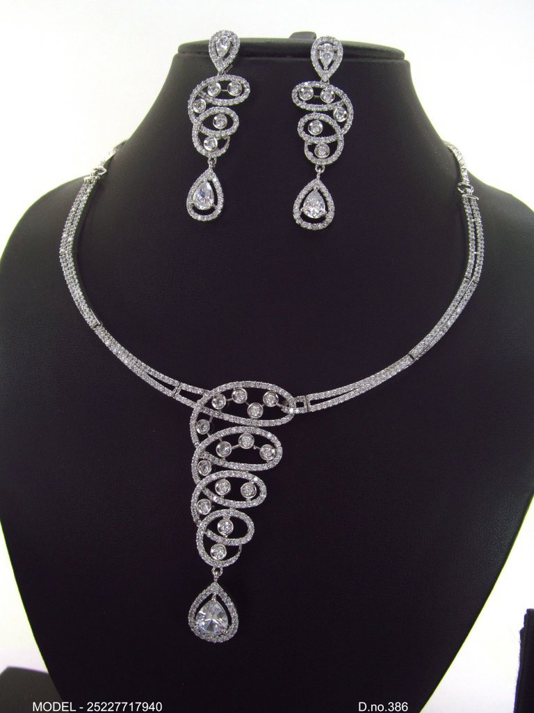 A necklace Set for all Occasions !
