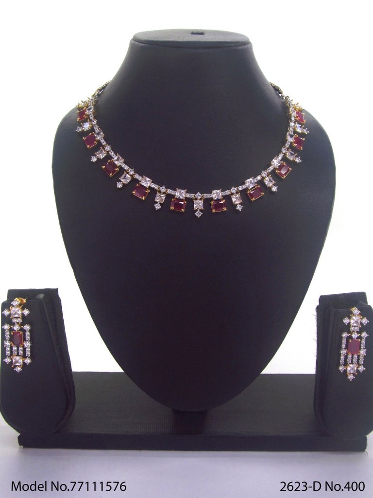 Classical Yet Trendy | Jewelry Set