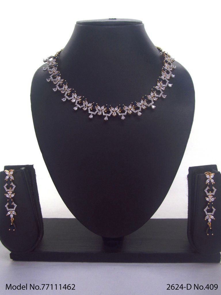 A necklace Set for all Occasions !