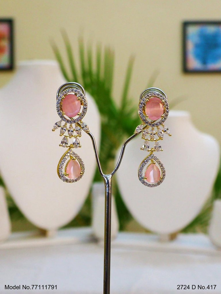 Fine Fashion Classic Necklace Set