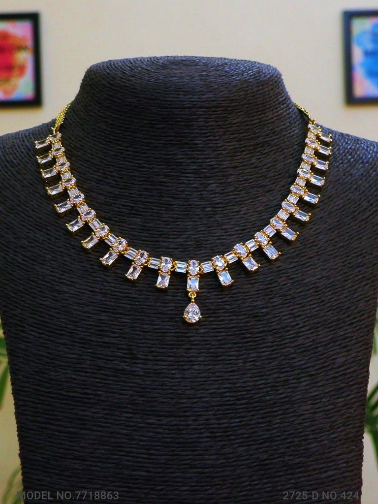 Light weighted CZ Necklace Set