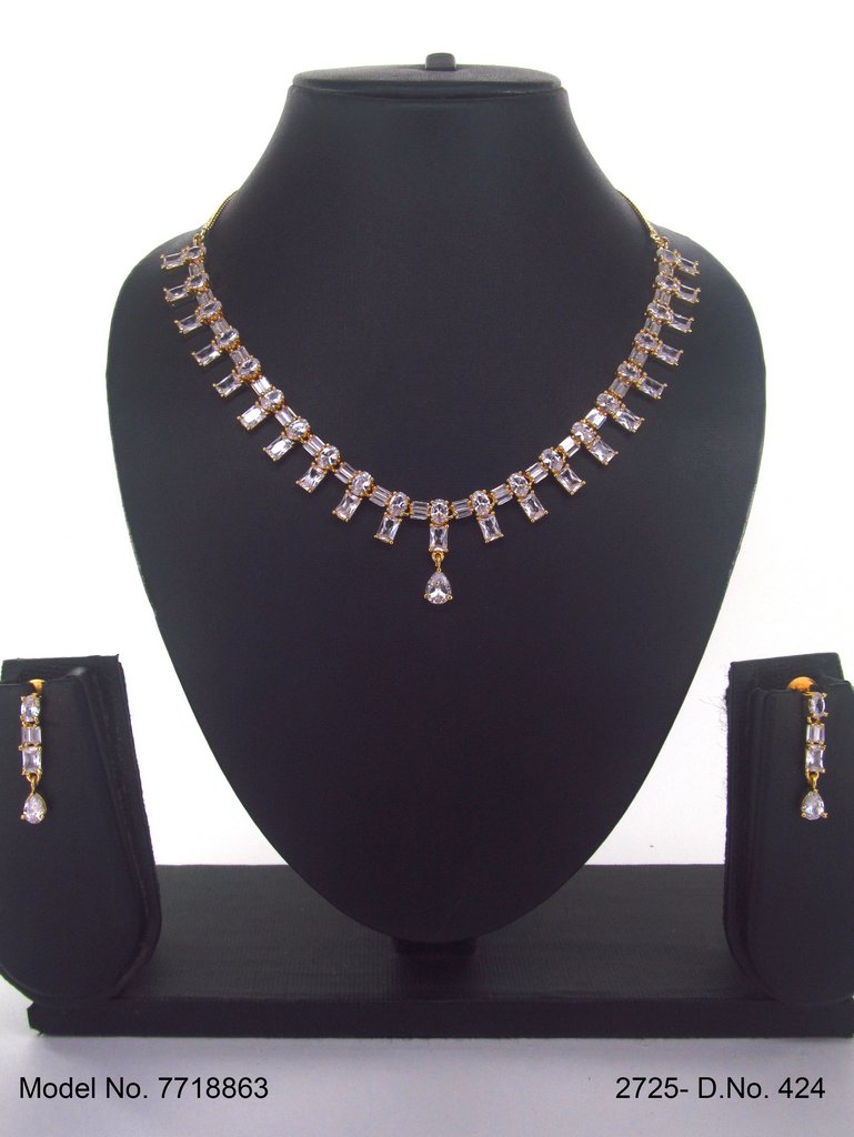 Light weighted CZ Necklace Set