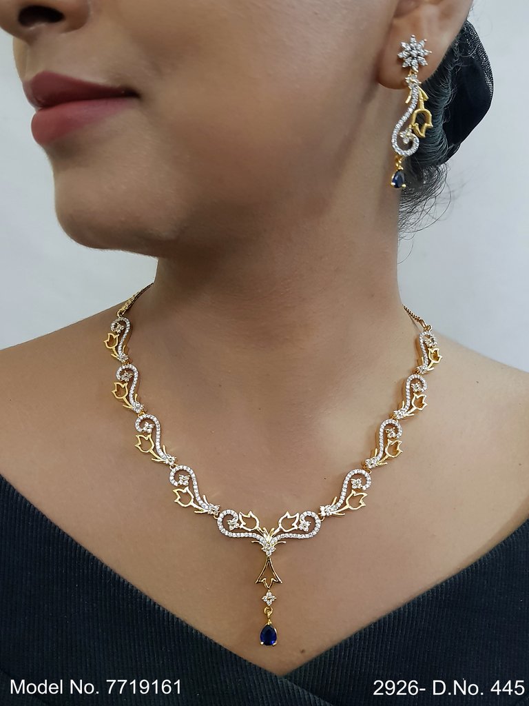 Fine Fashion Classic Necklace Set