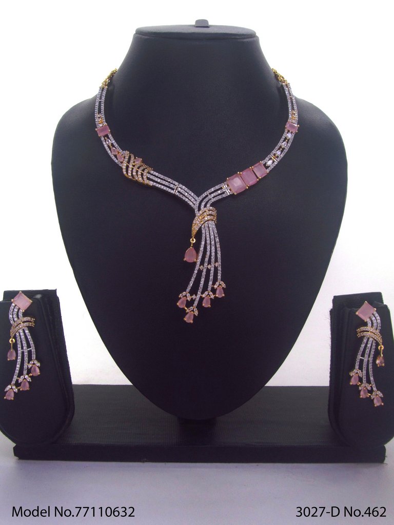 eye catchy Necklace set