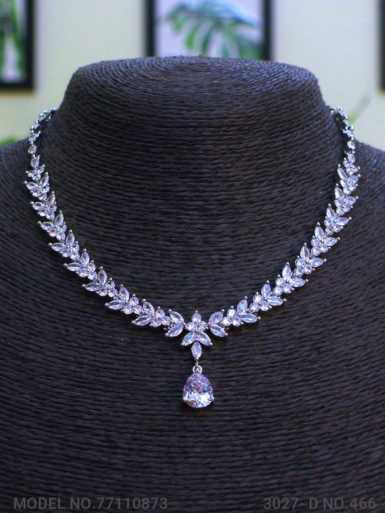 Classic Cz Jewelry Set with Earrings