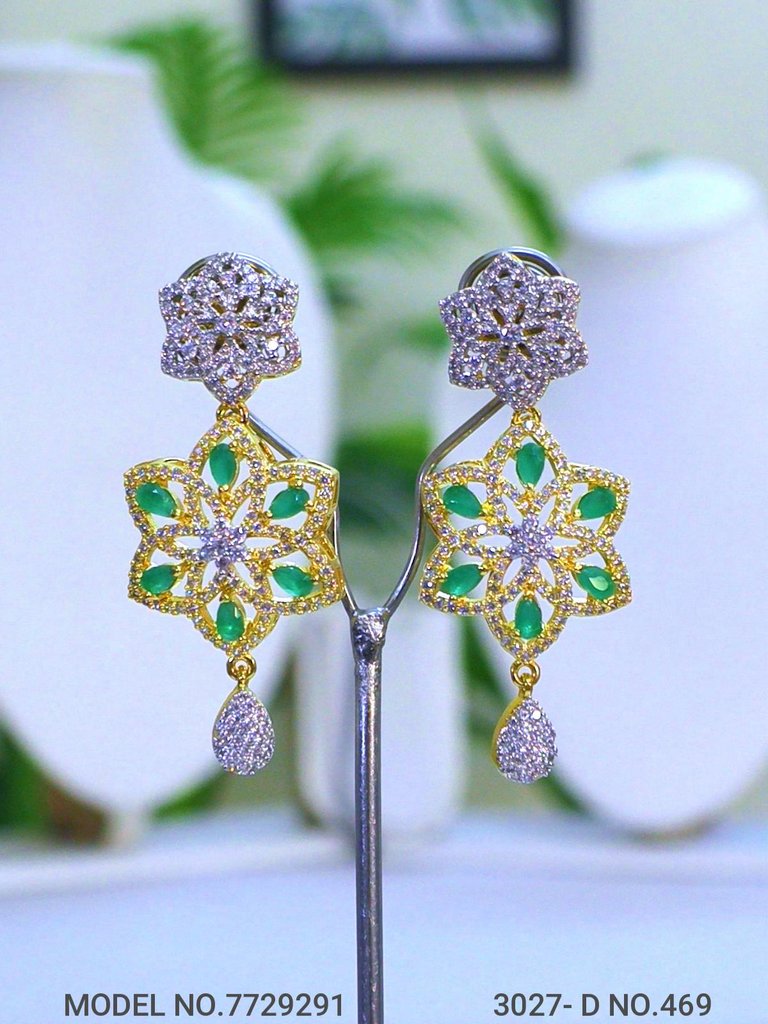 A Classic Cz Set for all Parties