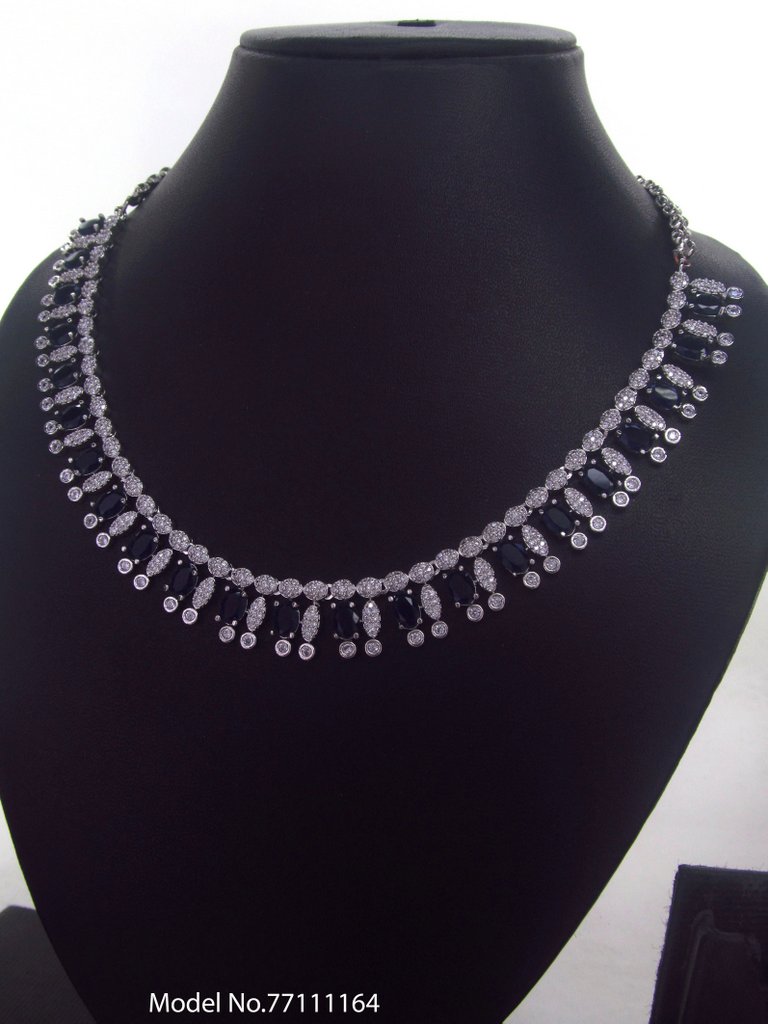 Classical Yet Trendy | Jewelry Set