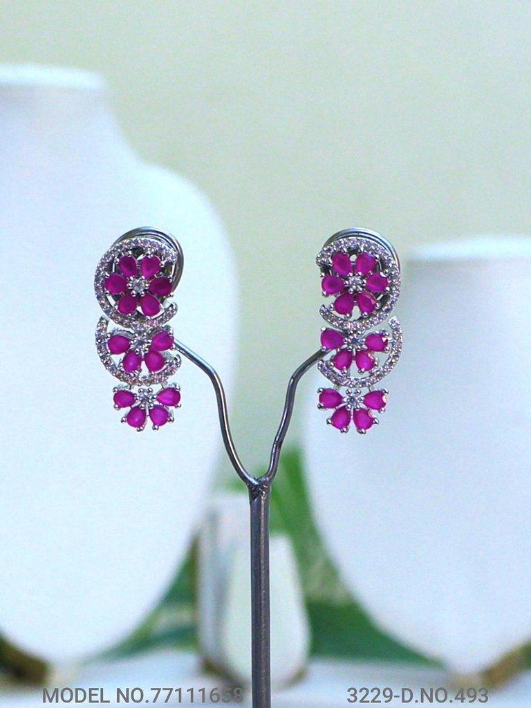 Classic Cz Jewelry Set with Earrings