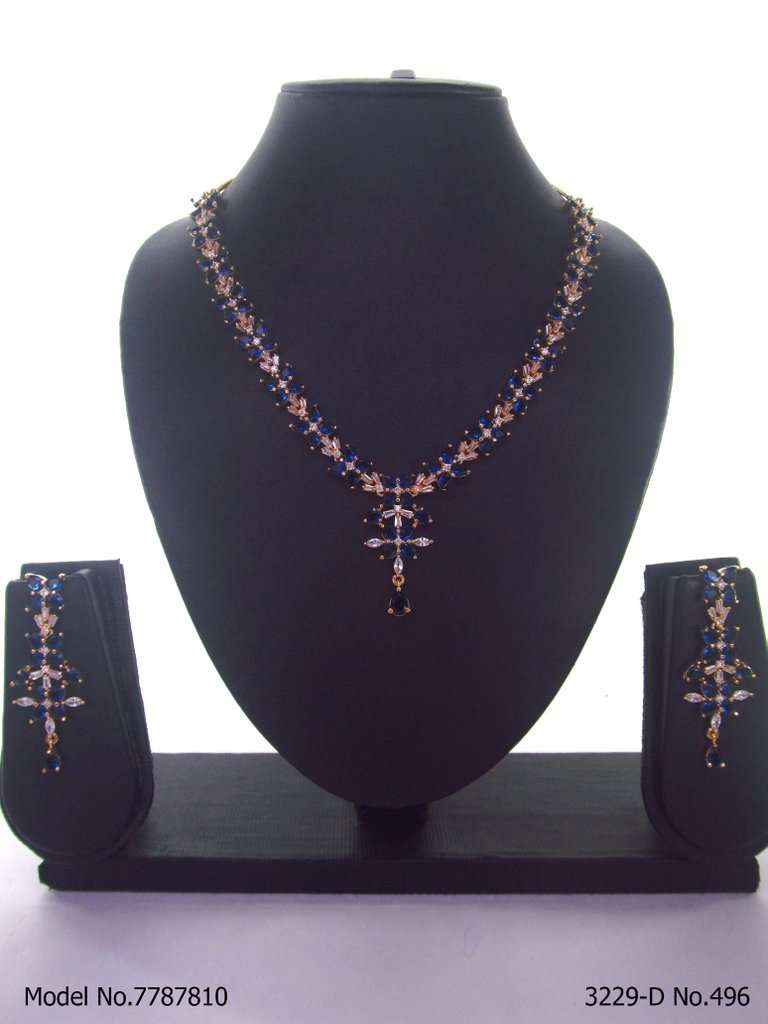 Classical Yet Trendy | Jewelry Set