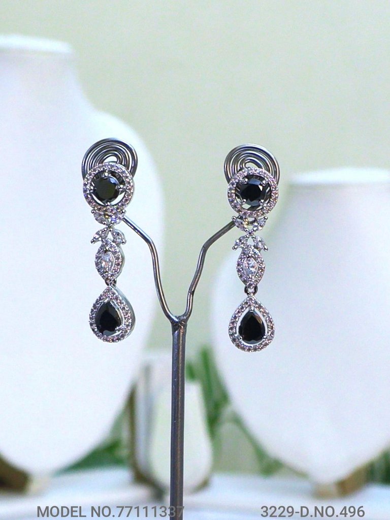 Smart Alternative to Expensive Diamond Jewelry