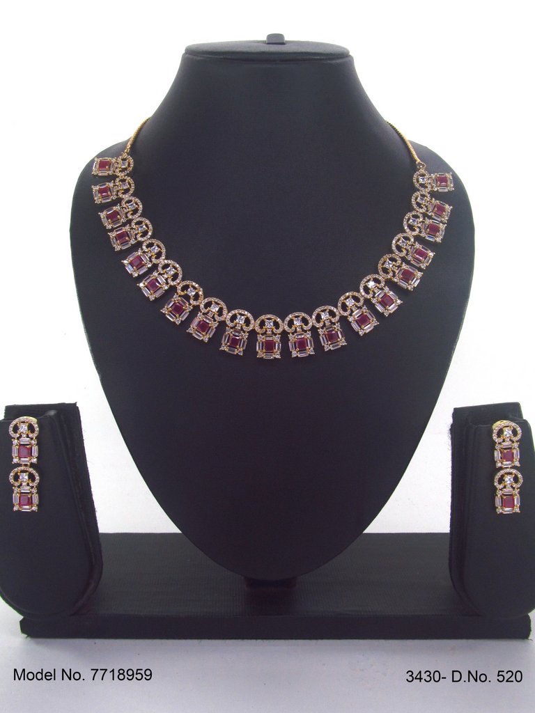 A necklace Set for all Occasions !