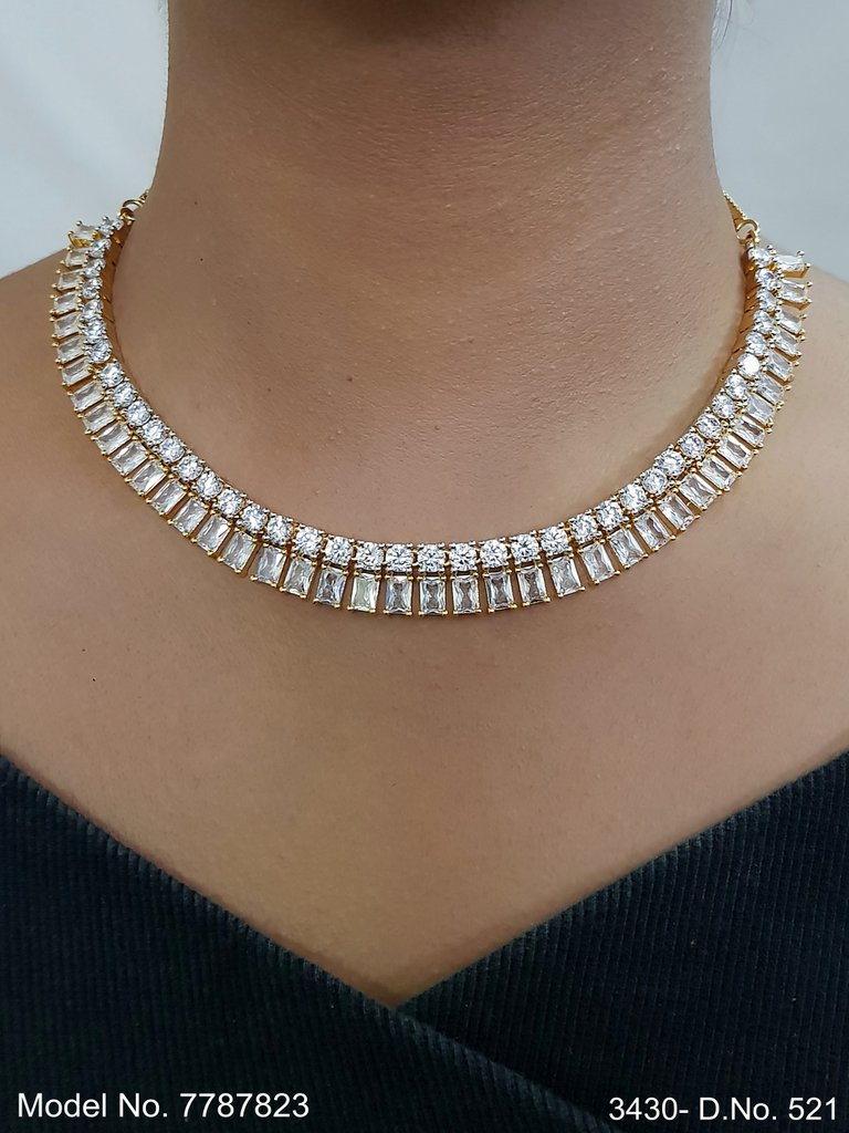 Necklace Set crafted for bold Women