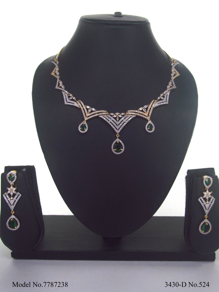 Classic Cz Jewelry Set with Earrings