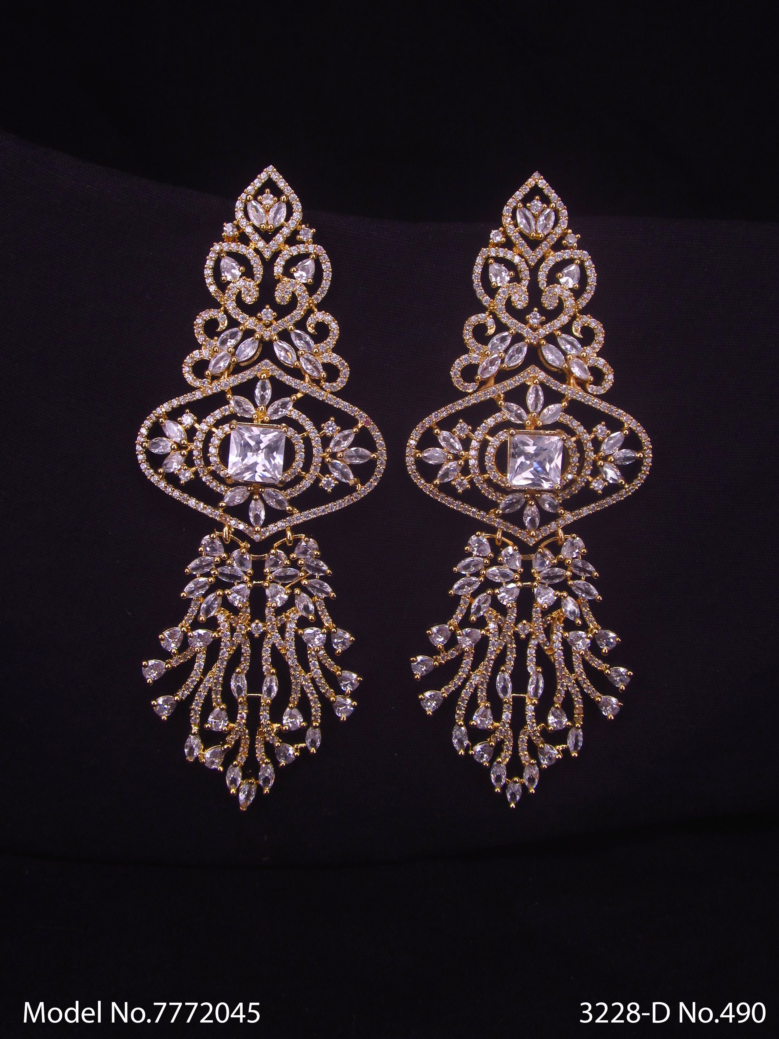 Earrings made of Cubic Zircons