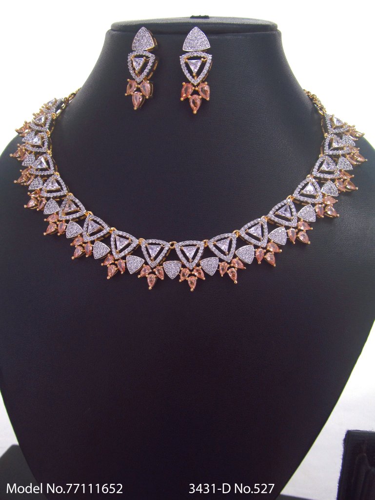 Best Set to be gifted to a Woman
