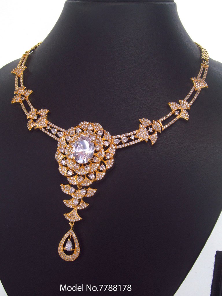 Necklace Set for Wedding Occasions