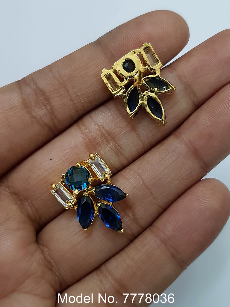 Light Weighted Stud Earrings