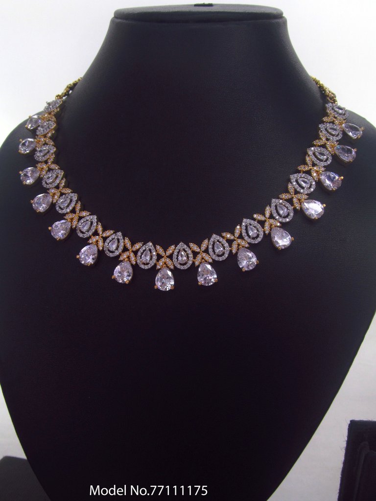 Light weighted CZ Necklace Set