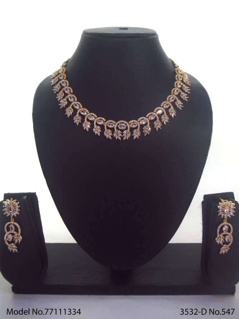 Light weighted CZ Necklace Set
