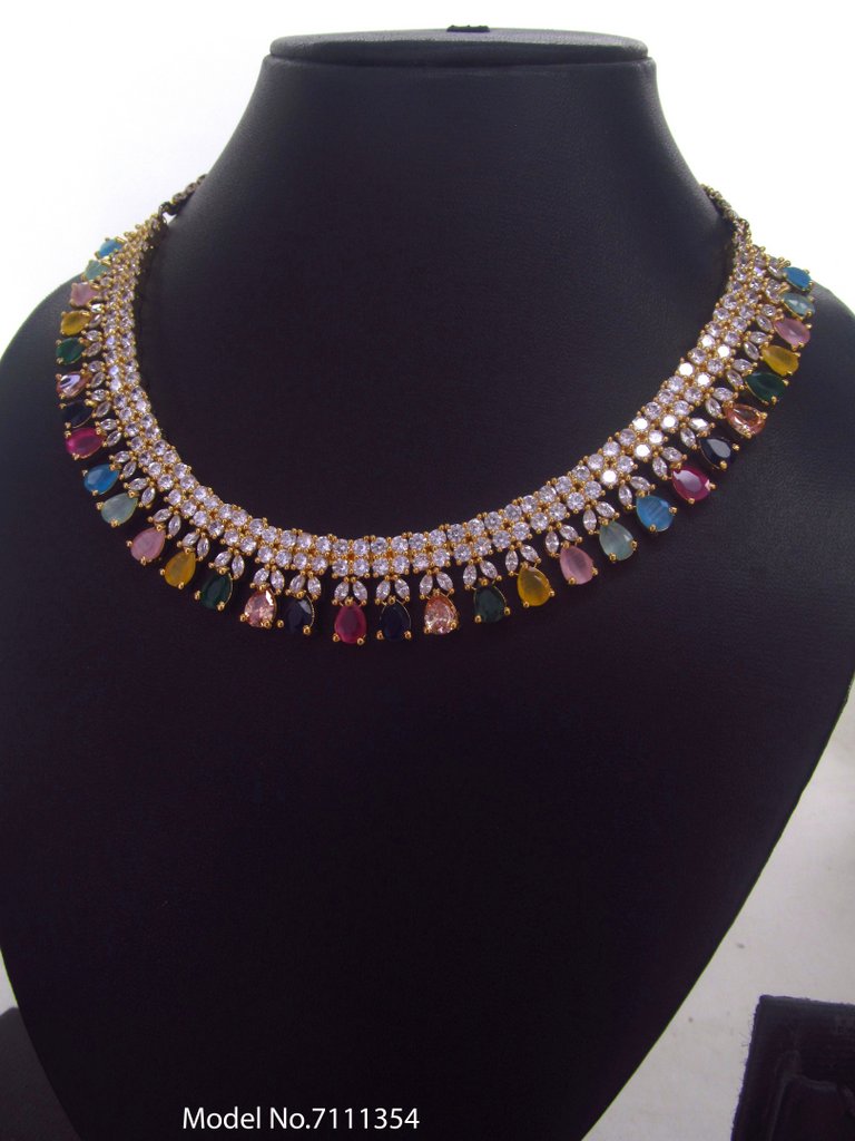 Fine Fashion Classic Necklace Set