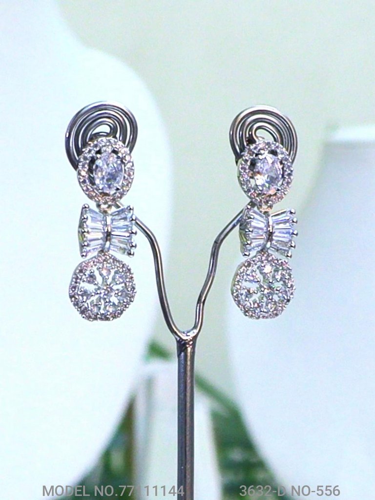 Smart Alternative to Expensive Diamond Jewelry