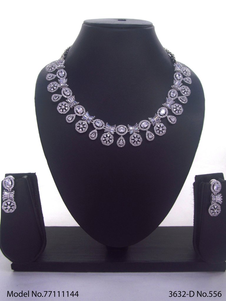 Smart Alternative to Expensive Diamond Jewelry