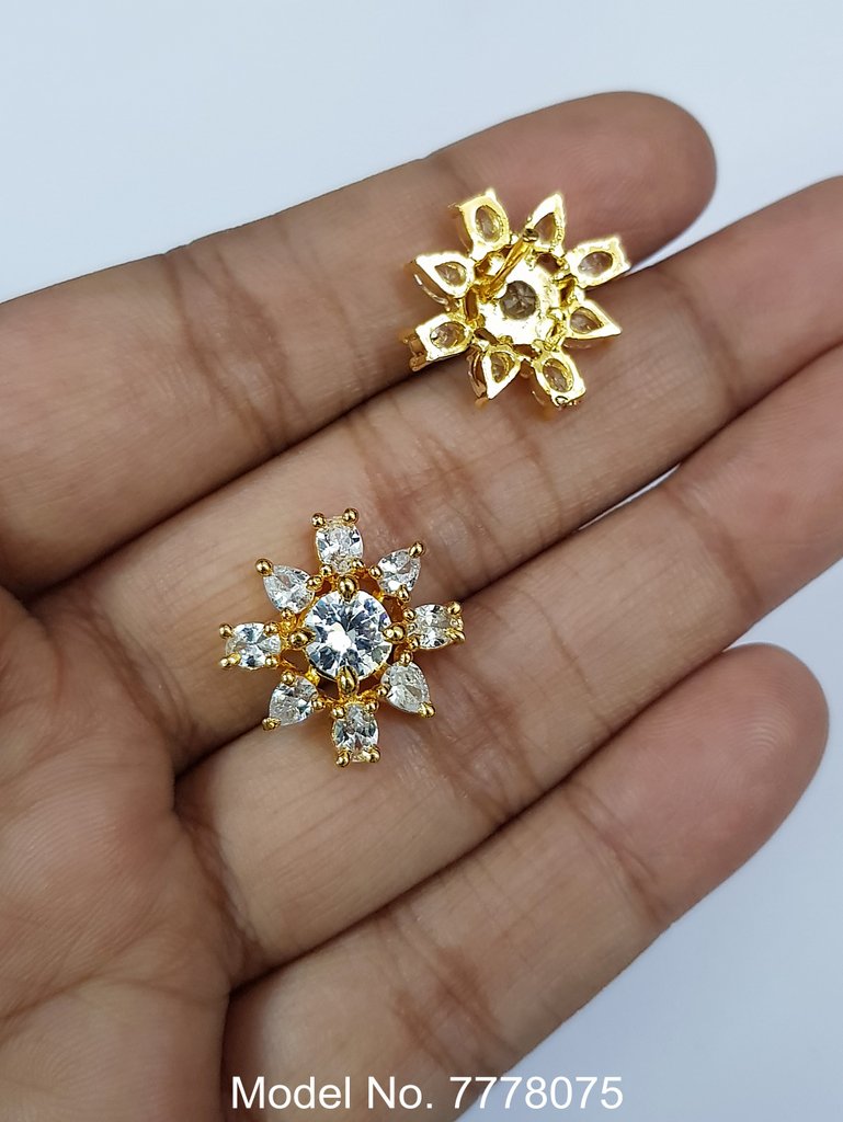 Wedding Gifts | Stud Earrings for royal looks