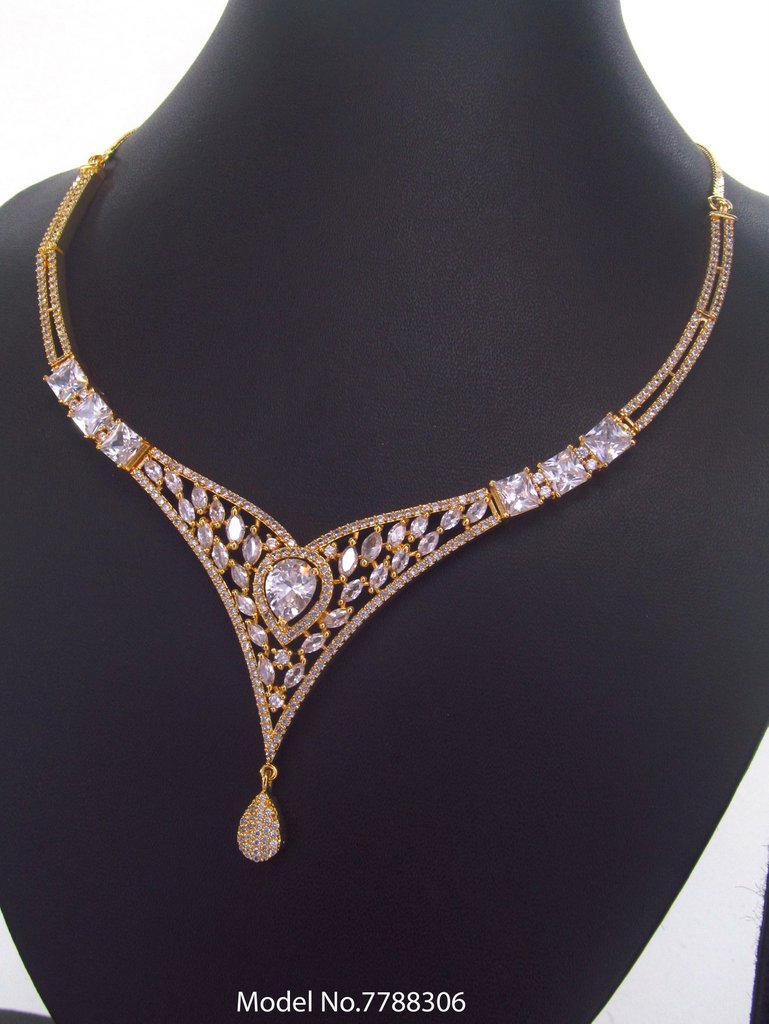 Fine Fashion Classic Necklace Set