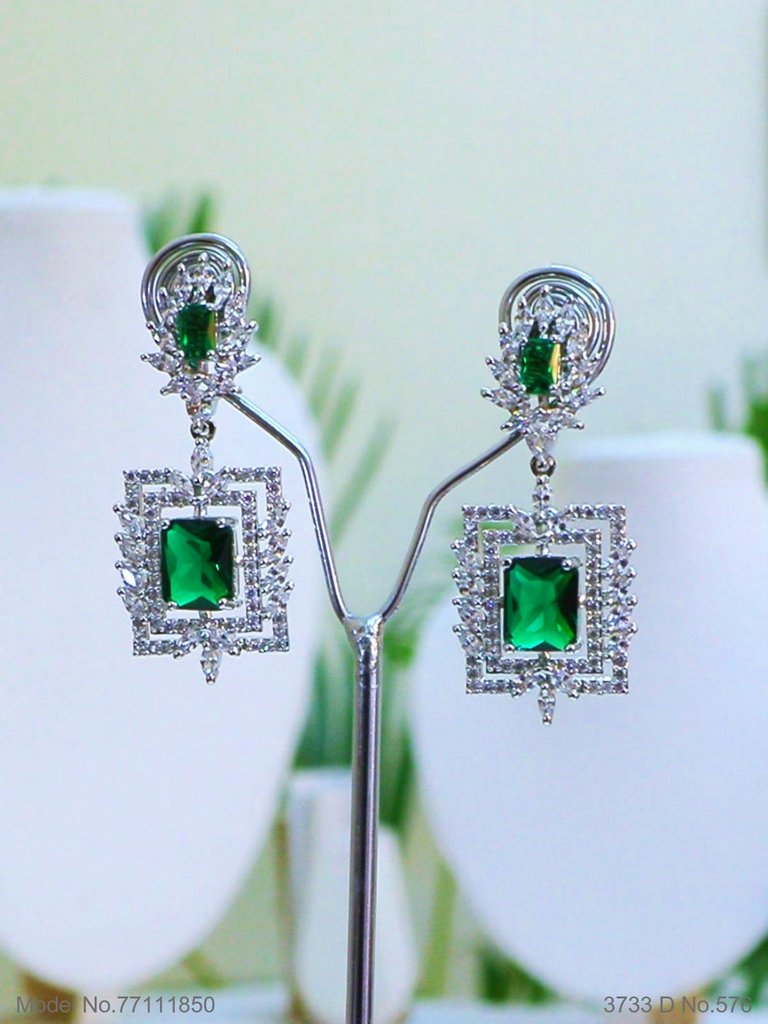 Classical Yet Trendy | Jewelry Set